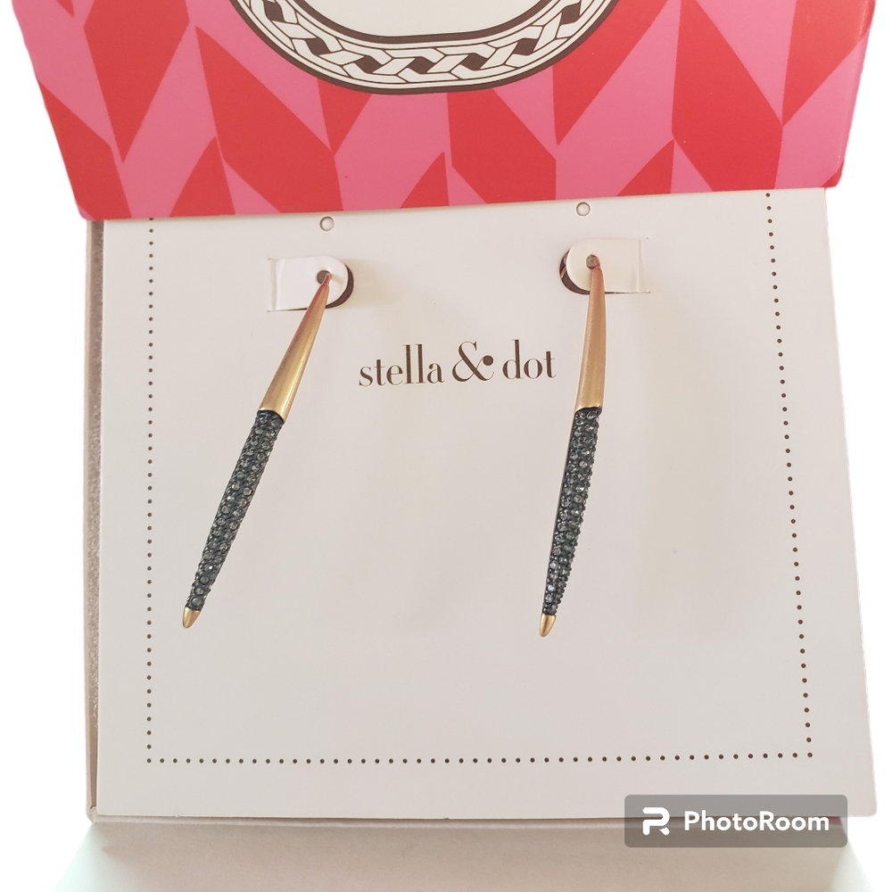 Stella and Dot New Moon Earrings